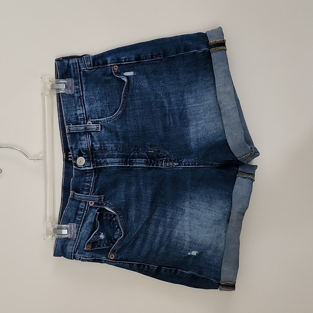 Gap dark wash denim shorts, women's size 6 comfort stretch.